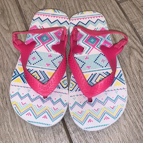 Flip Flop Bundle! Three (3) Toddler Pairs - Picture 4 of 7